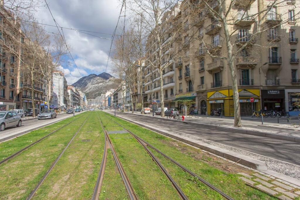 Le Jaures, D'exception *
